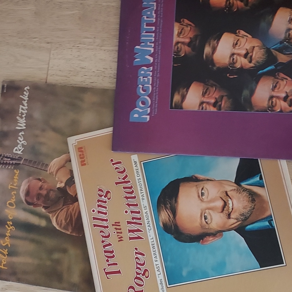 3 Roger Whittaker vinyl records folk songs of the times music 🎶